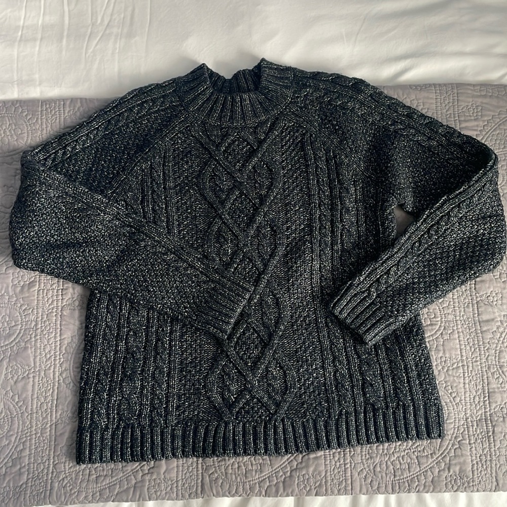 Abercrombie and fitch navy blue knit sweater, like new, size small